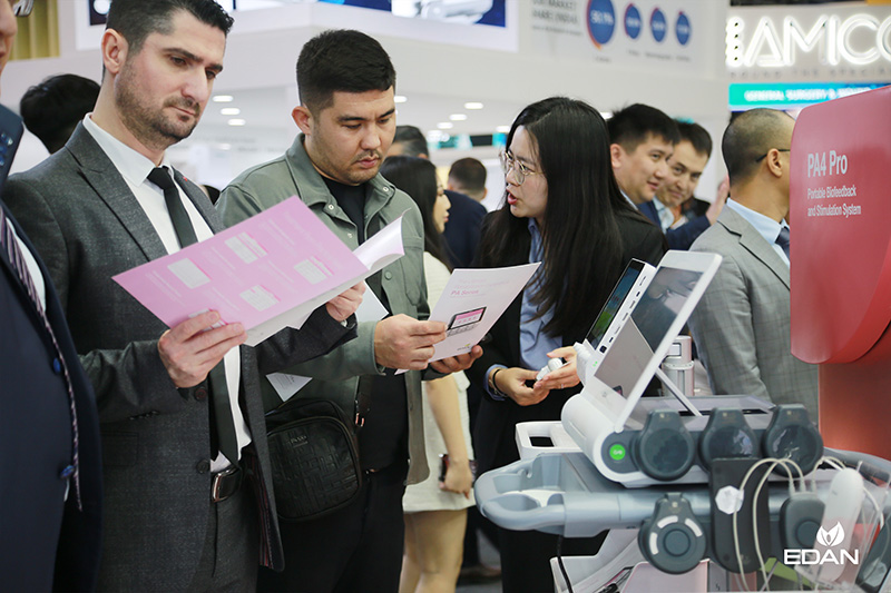 Clients Get to Know F15 Series @ Arab Health 2025.jpg